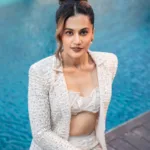 taapsee pannu in two piece dress with coat photos 005